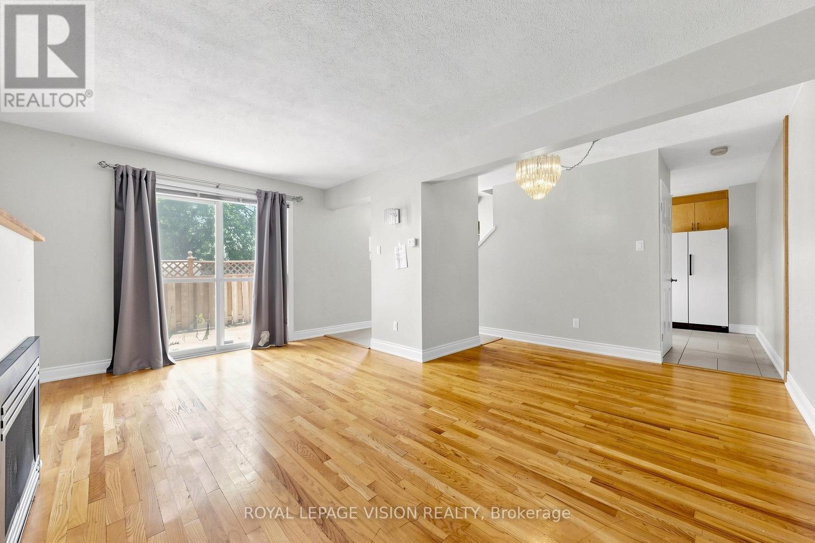 6 Hector Court Property Photo 5