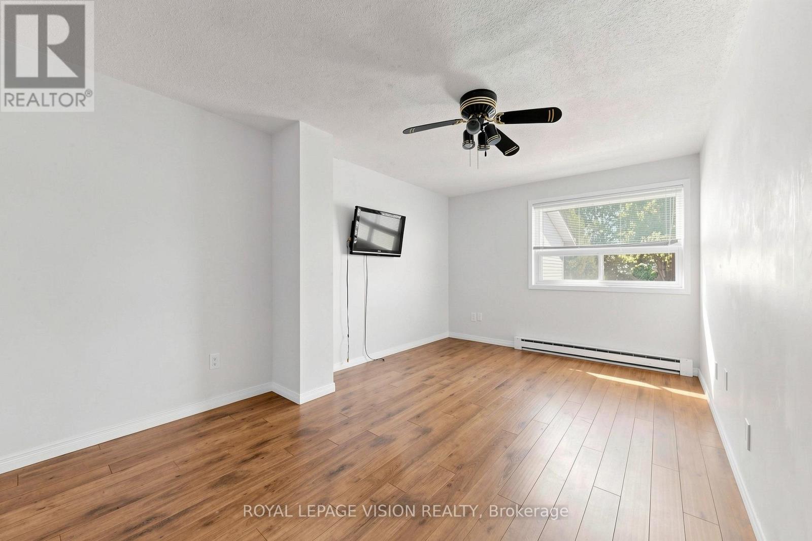 6 Hector Court Property Photo 16