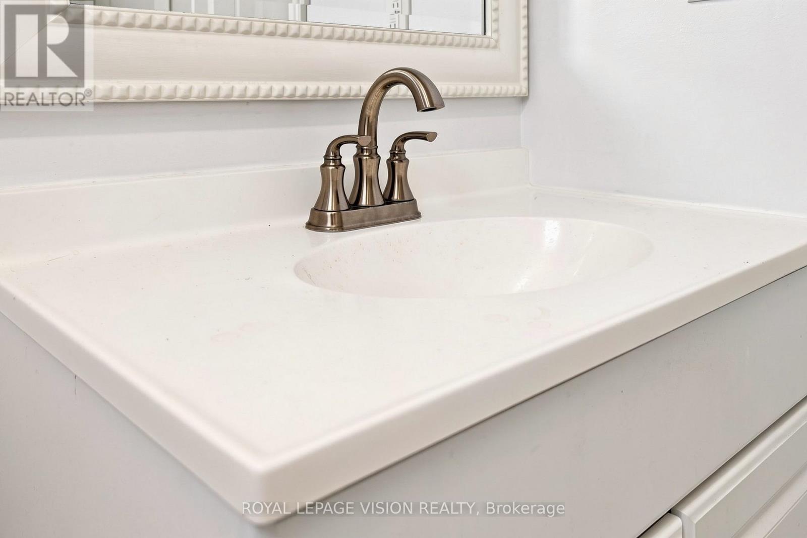 6 Hector Court Property Photo 26