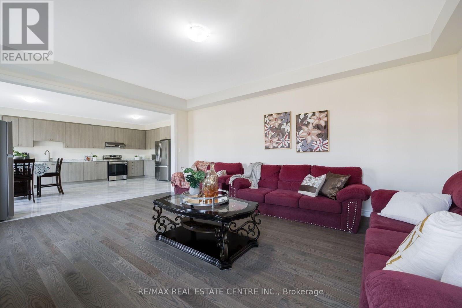 39 Goodview Drive Property Photo 12