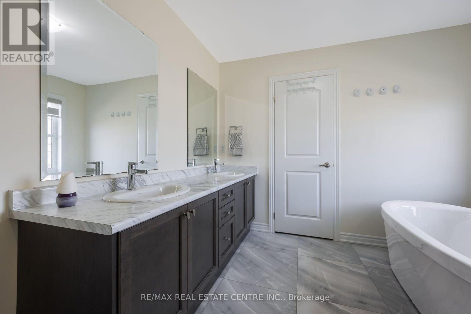 39 Goodview Drive Property Photo 25