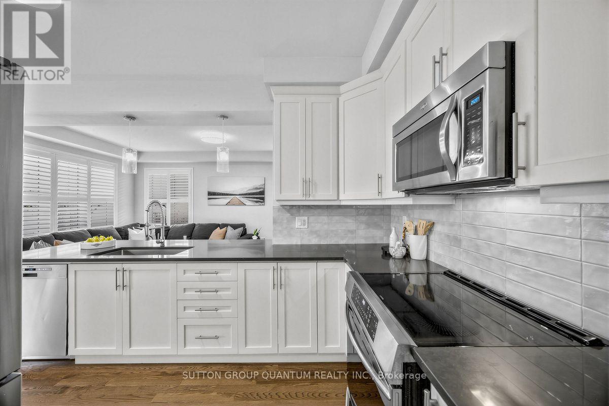 1413 Connaught Terrace Property Photo 17