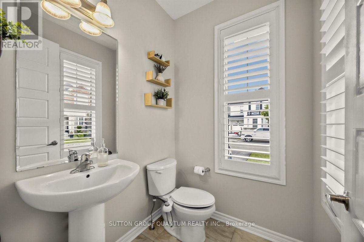 1413 Connaught Terrace Property Photo 21