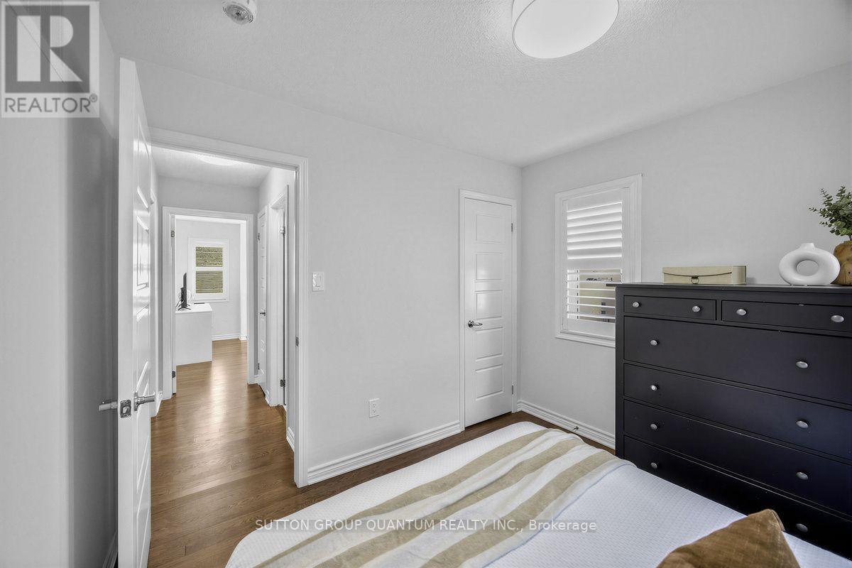 1413 Connaught Terrace Property Photo 31