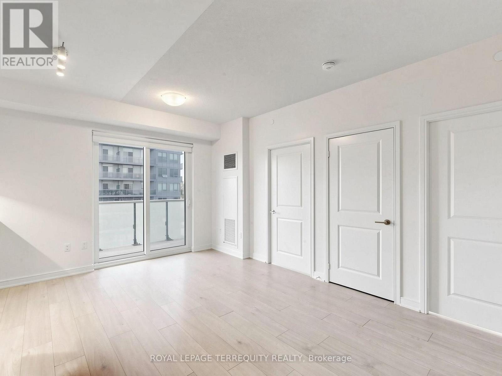 2509 - 8 Nahani Way Property Photo 10