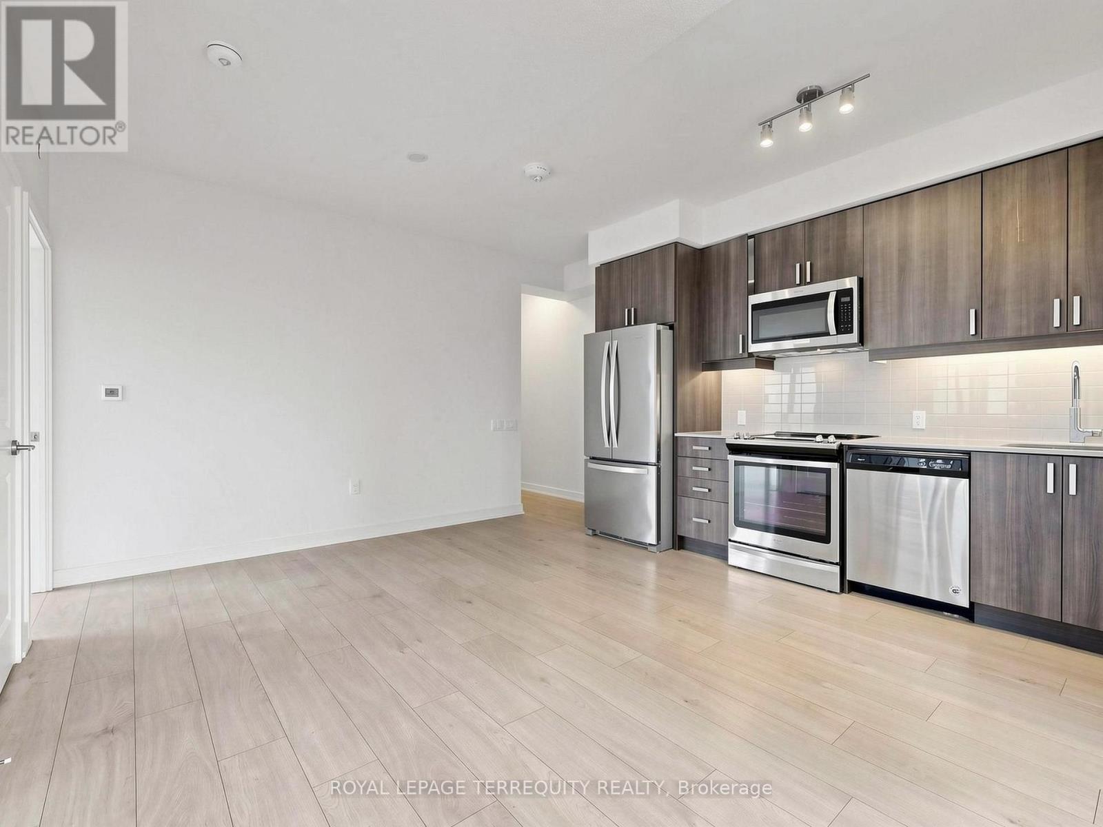 2509 - 8 Nahani Way Property Photo 11