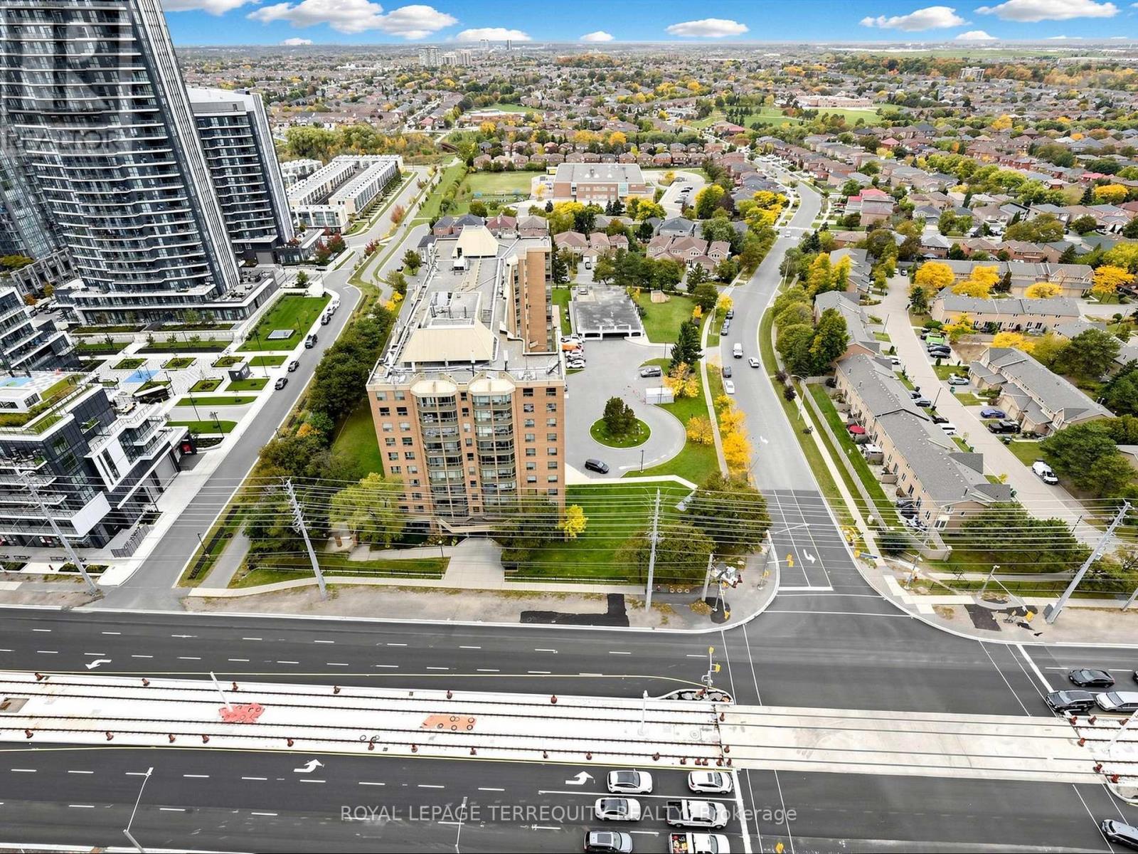 2509 - 8 Nahani Way Property Photo 39