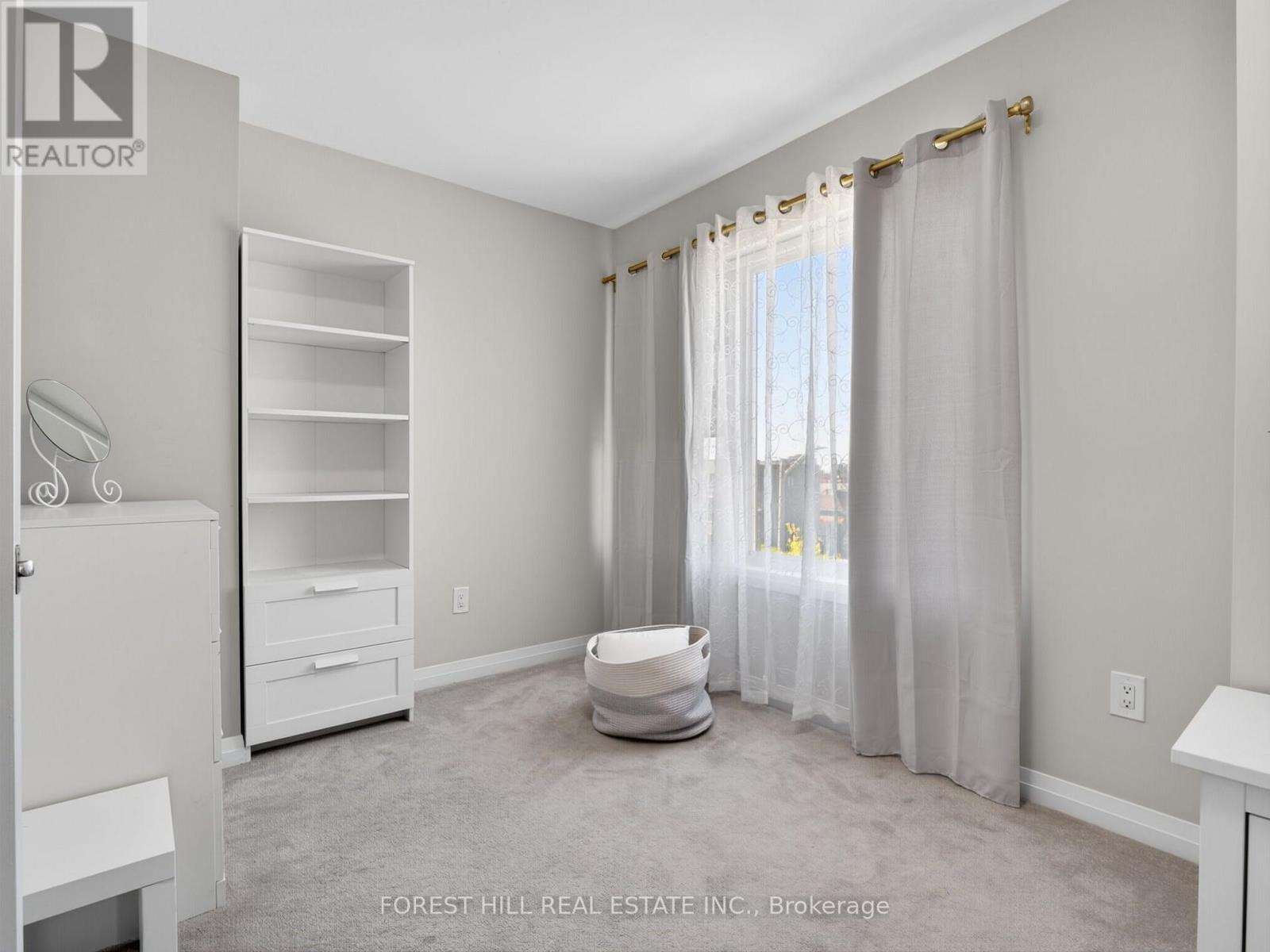 19 Stanley Greene Boulevard Property Photo 16