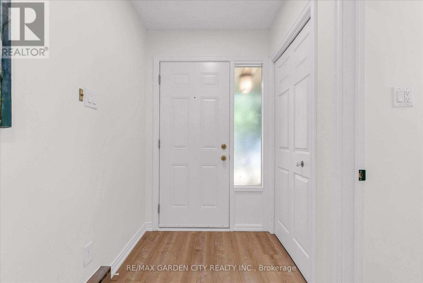 82 - 5045 Pinedale Avenue Property Photo 2