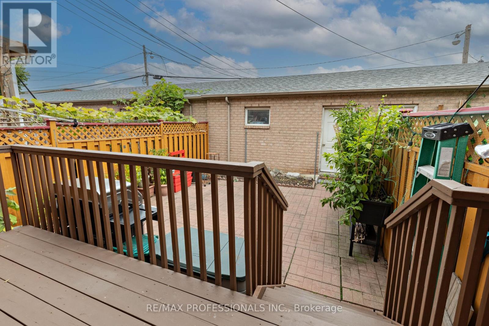 7 Mulock Avenue Property Photo 34