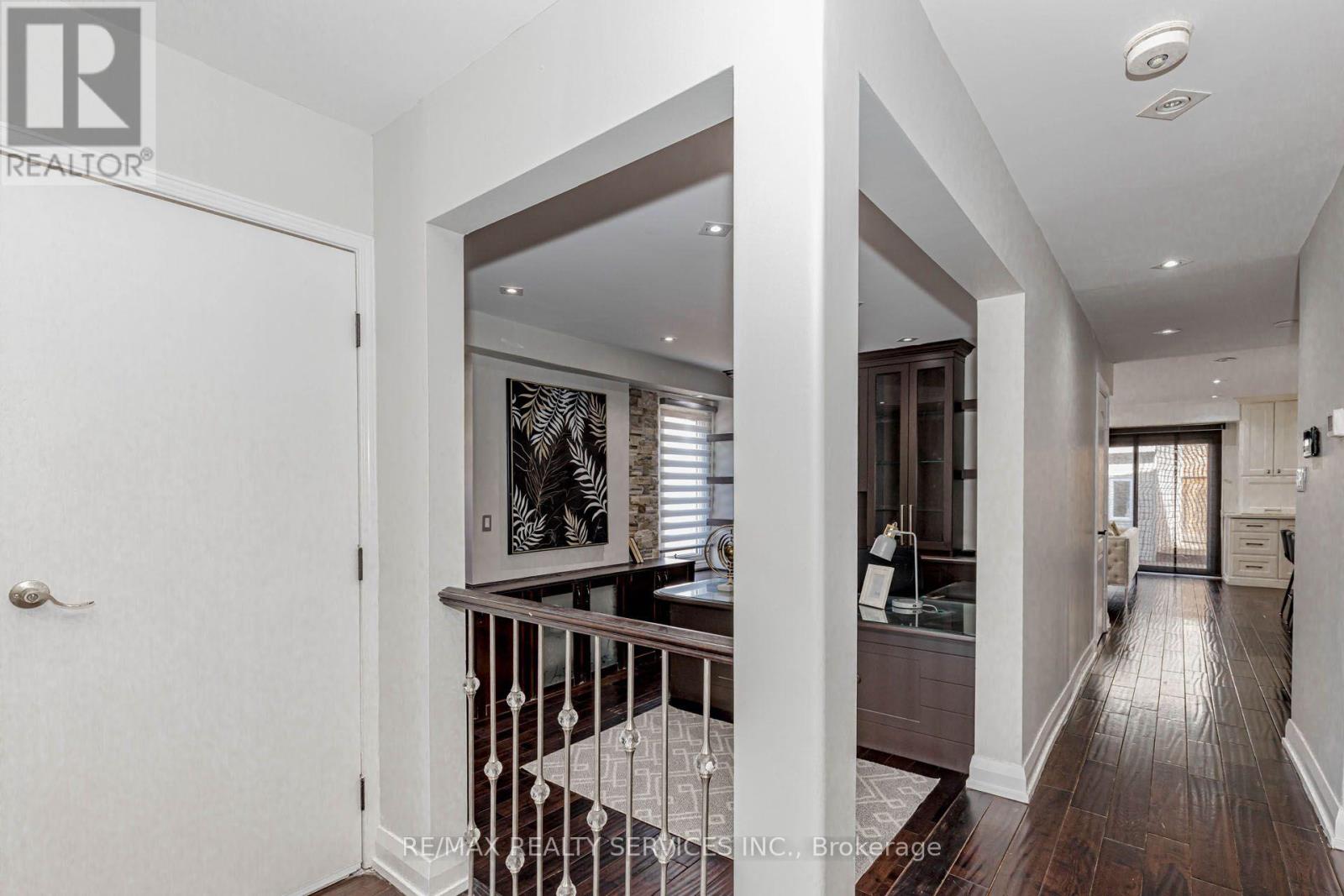 2 Gervais Drive Property Photo 13
