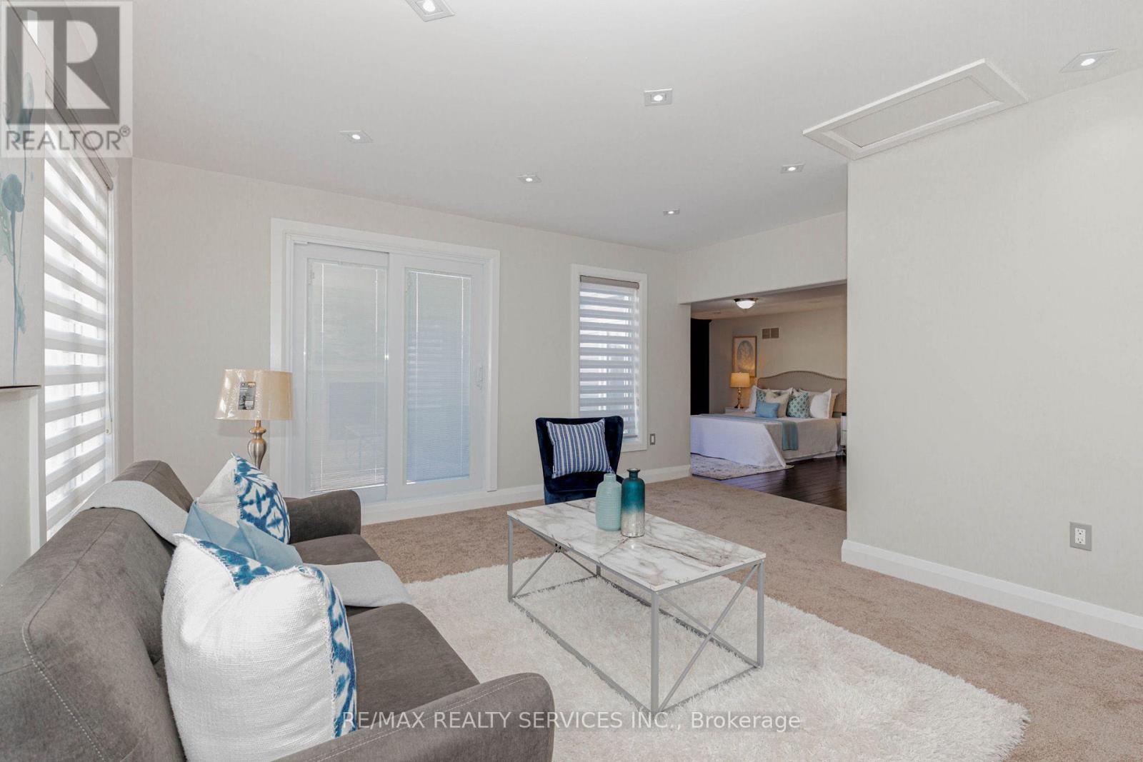 2 Gervais Drive Property Photo 28