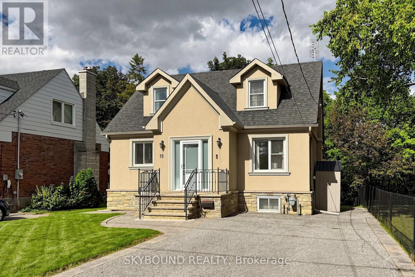 19 Riverview Heights Property Photo 2