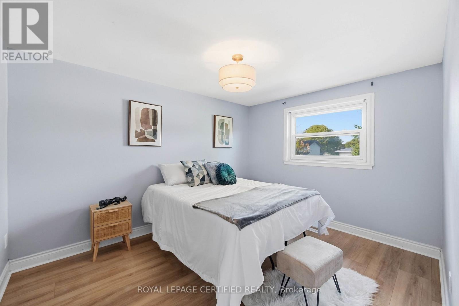 134 Hansen Road N Property Photo 12