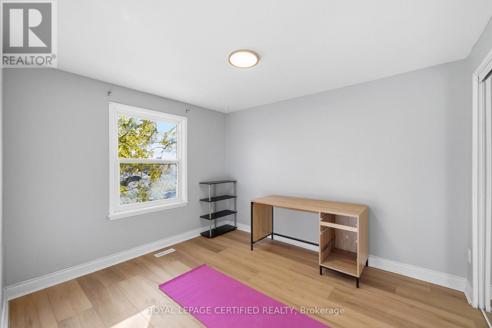 134 Hansen Road N Property Photo 16
