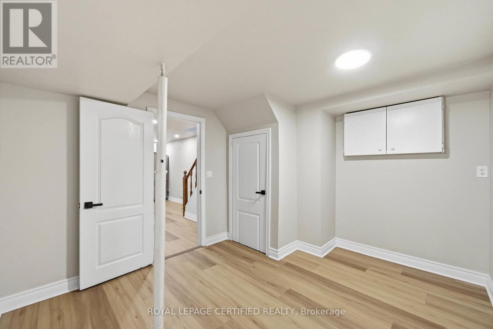 134 Hansen Road N Property Photo 24