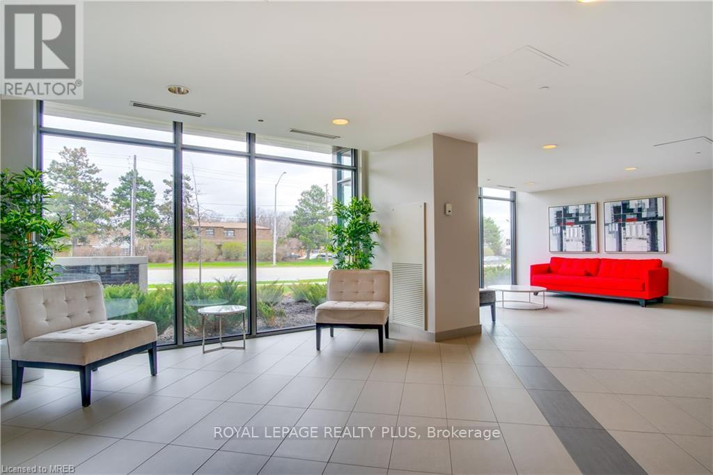 406 - 1284 Guelph Line Property Photo 5