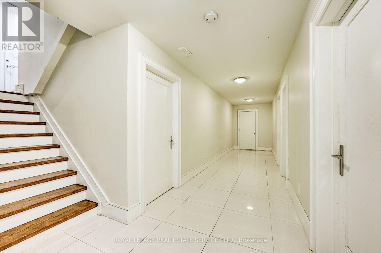 L - 63 Burrows Avenue Property Photo 13