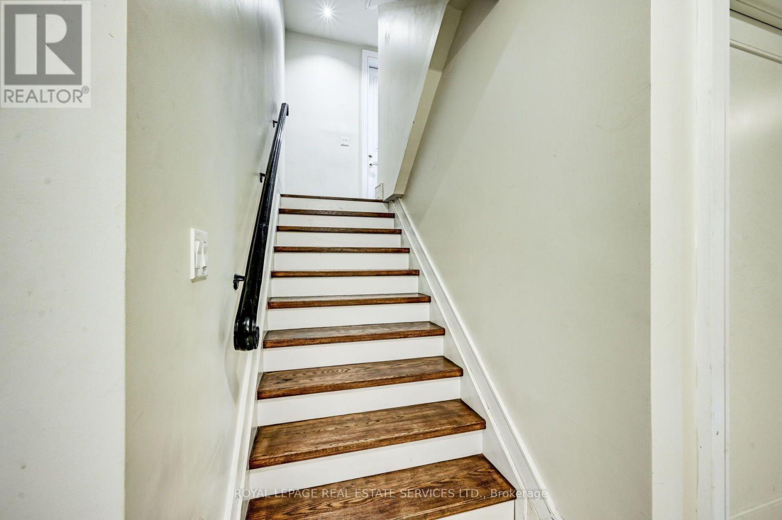 L - 63 Burrows Avenue Property Photo 23