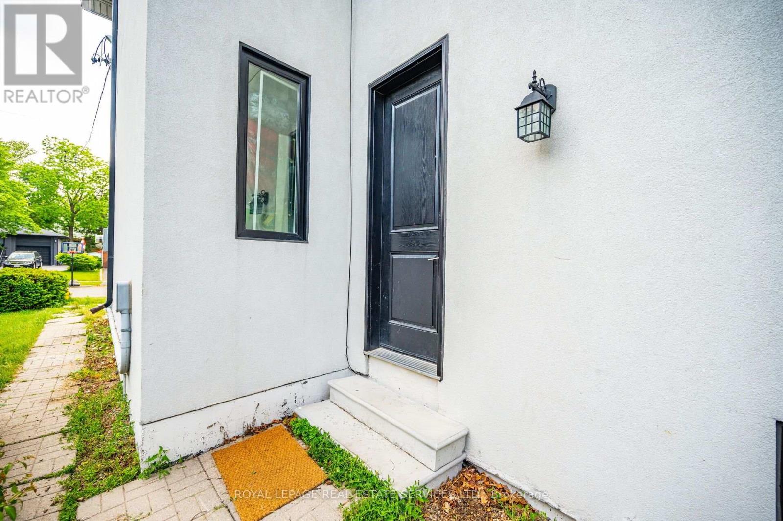 L - 63 Burrows Avenue Property Photo 24