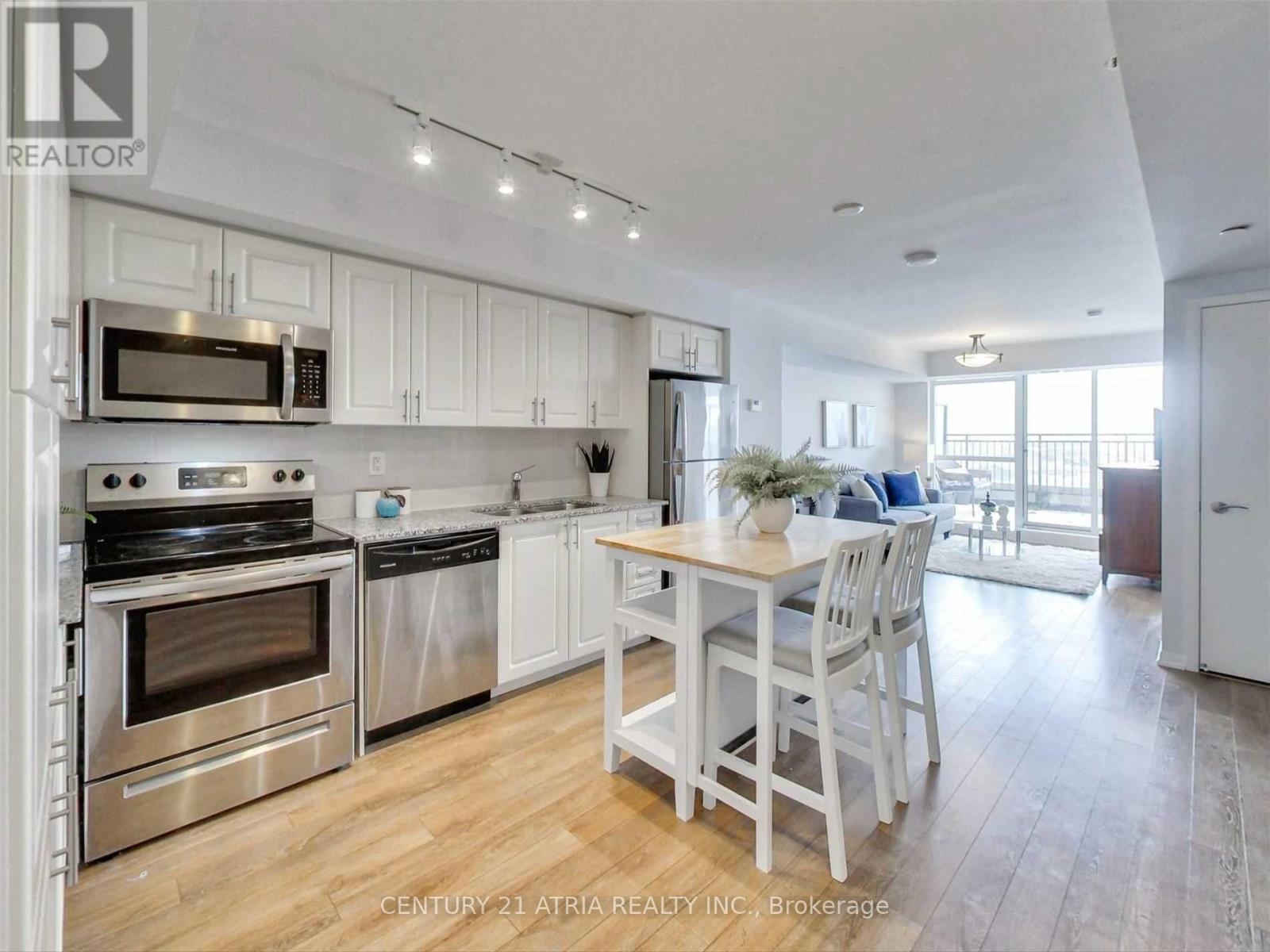702 - 3091 Dufferin Street Property Photo 1