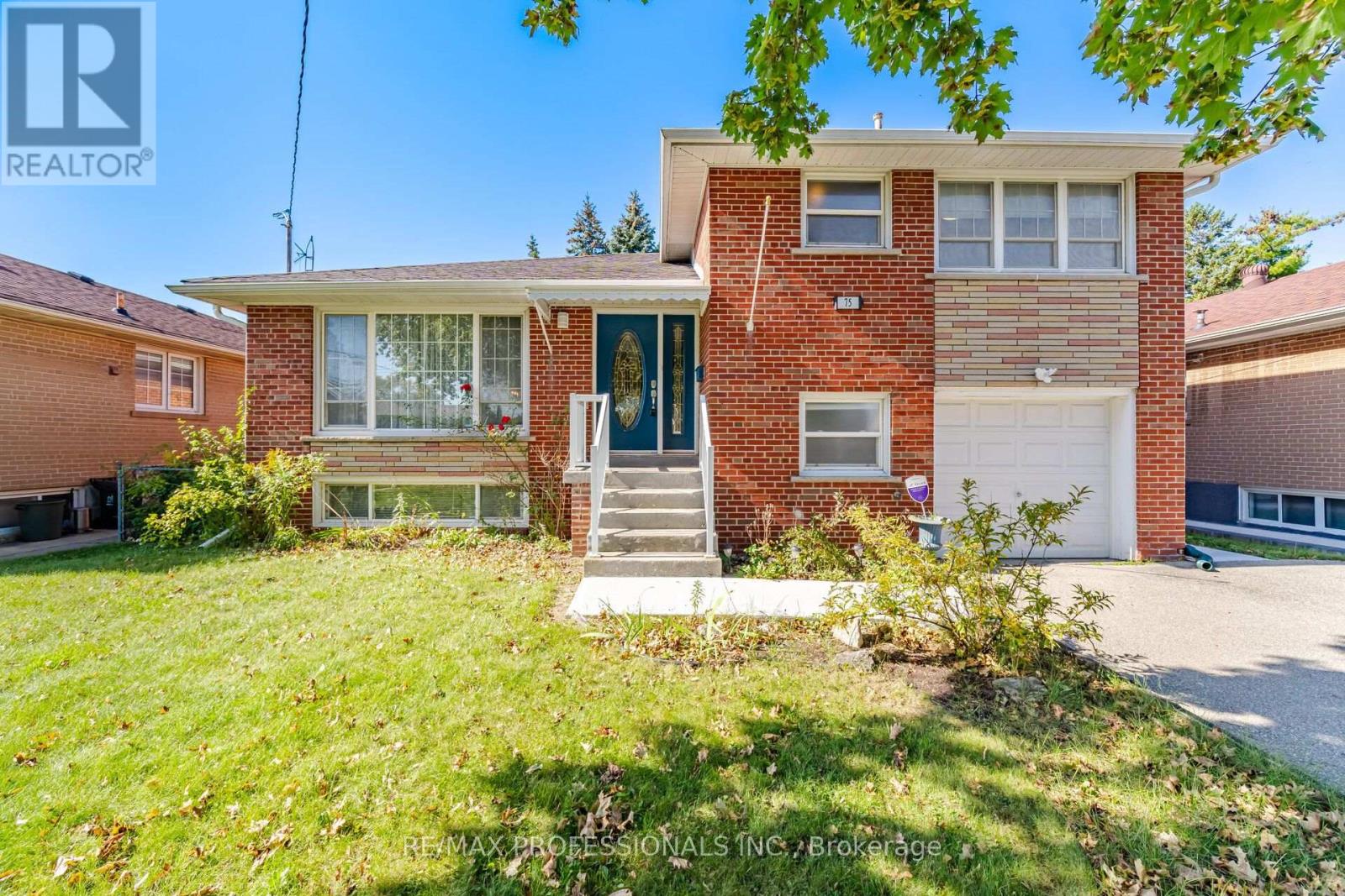 75 SABRINA DRIVE Property Photo 1