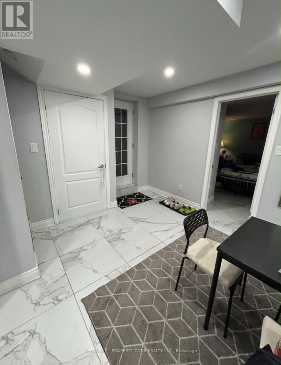 65 Sugarberry Drive Property Photo 6