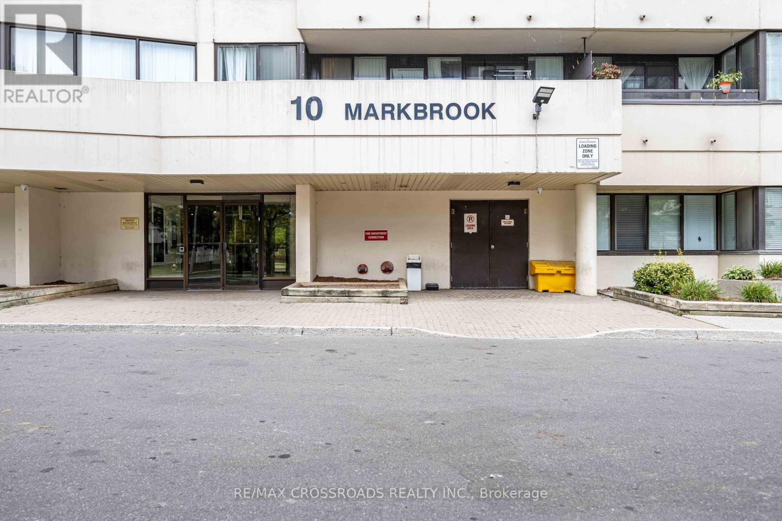 209 - 10 Markbrook Lane Property Photo 2