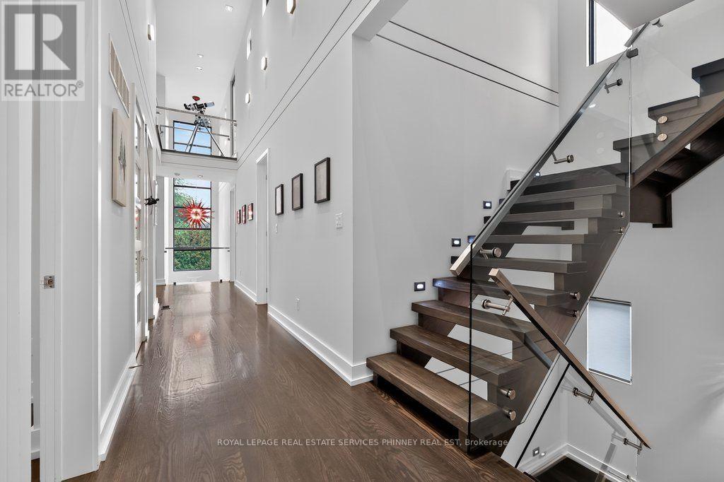647 Montbeck Crescent Property Photo 34