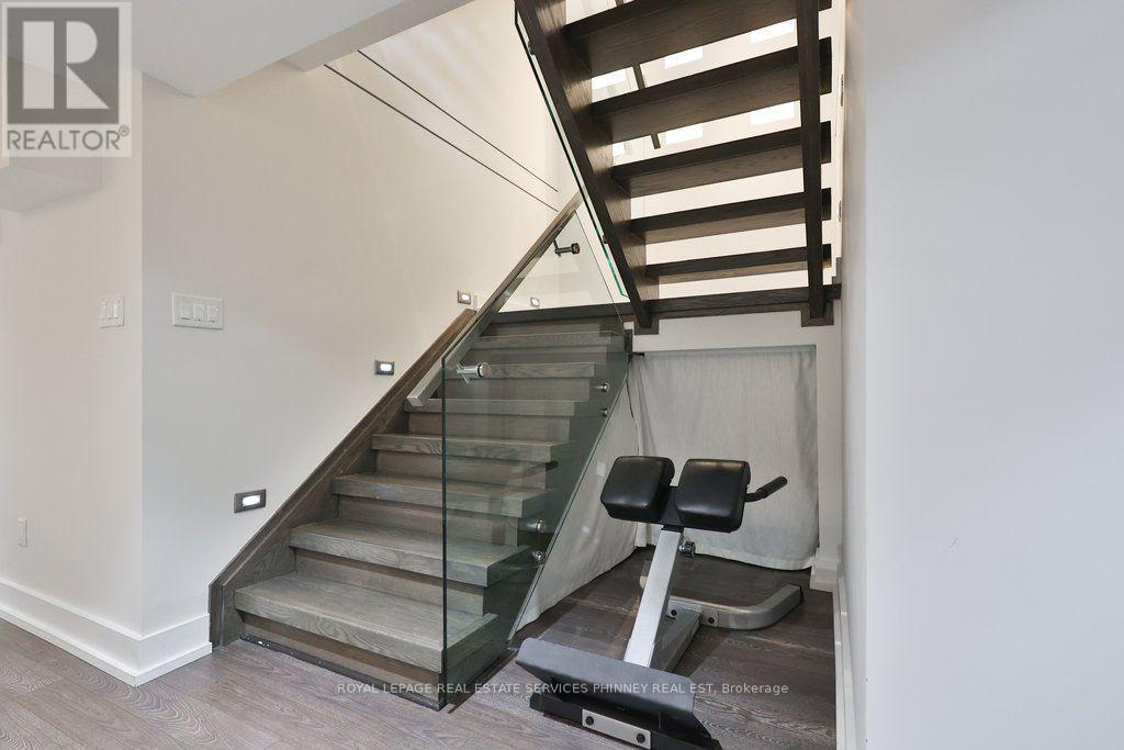 647 Montbeck Crescent Property Photo 40