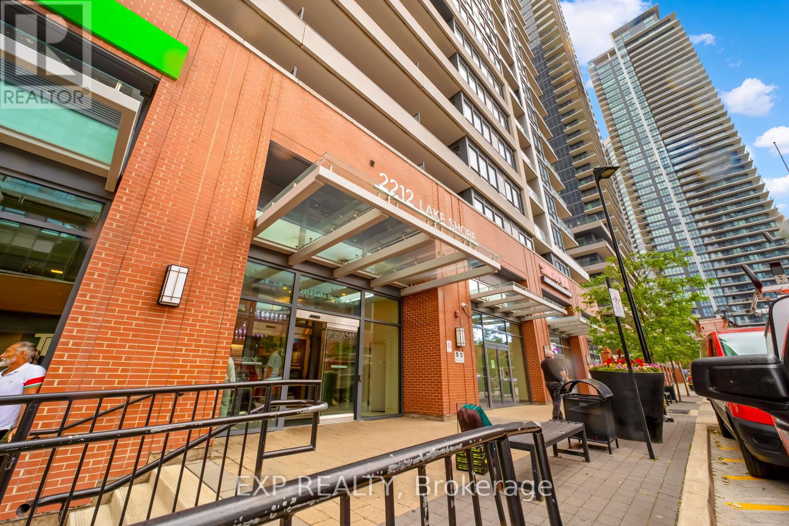 2509 - 2212 Lake Shore Boulevard W Property Photo 2