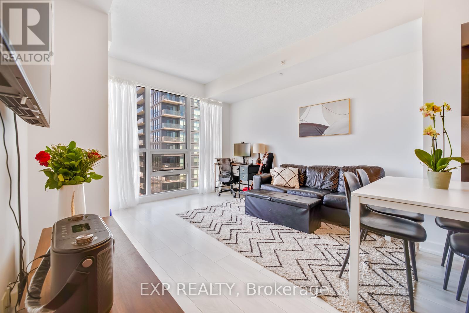 2509 - 2212 Lake Shore Boulevard W Property Photo 6