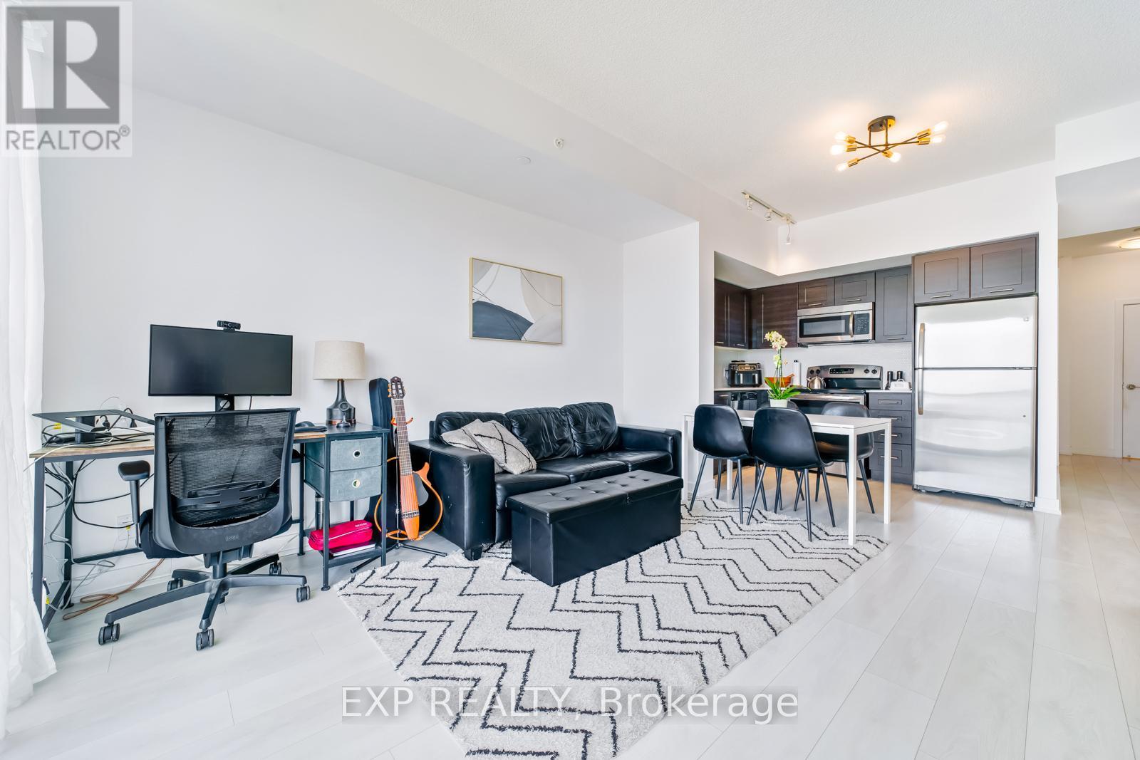 2509 - 2212 Lake Shore Boulevard W Property Photo 7