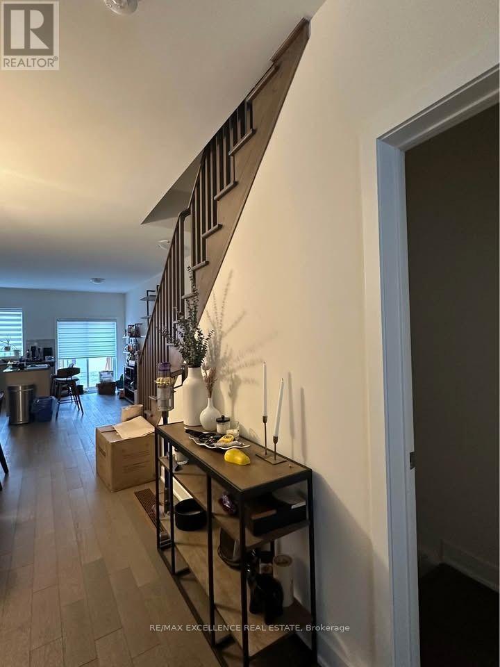 87 William Duncan Road Property Photo 14