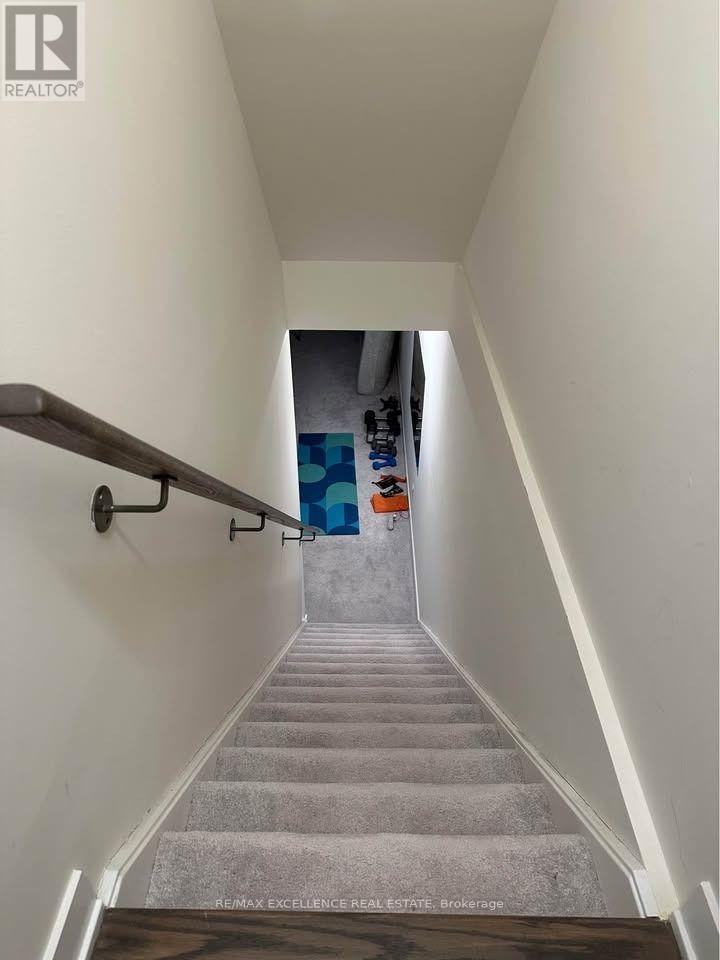 87 William Duncan Road Property Photo 16