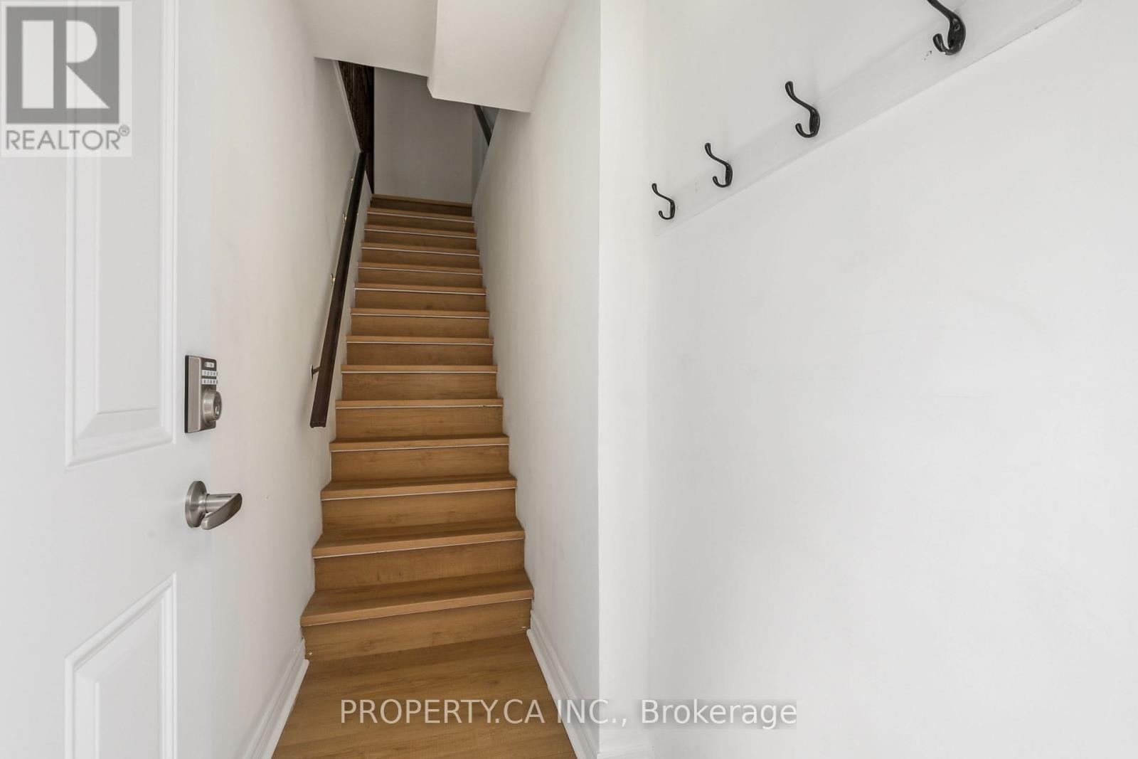 3 - 121 Melrose Street Property Photo 4