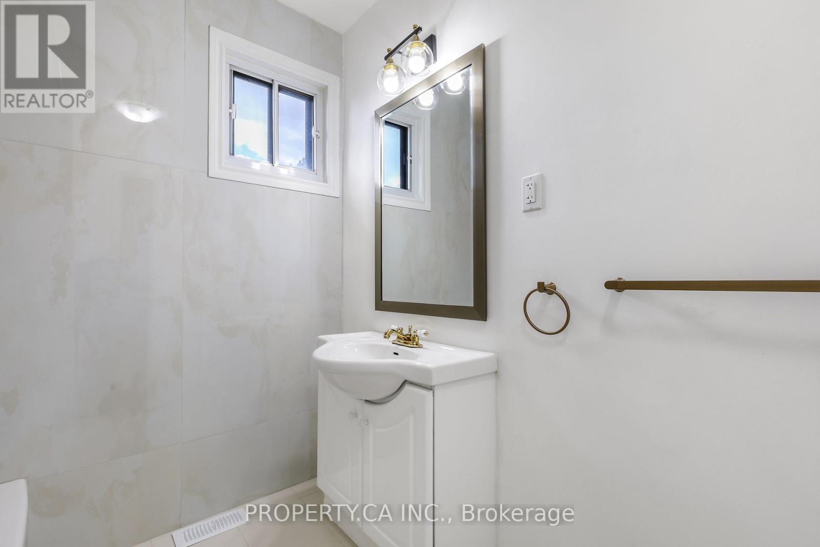 3 - 121 Melrose Street Property Photo 15