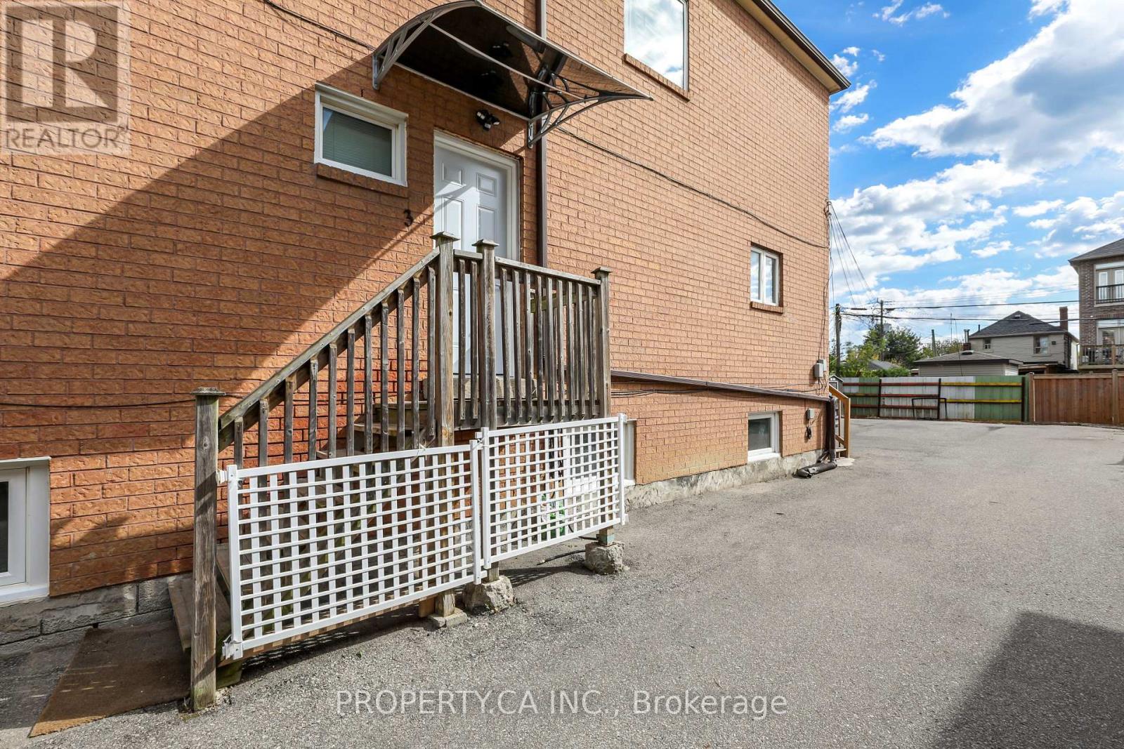 3 - 121 Melrose Street Property Photo 23