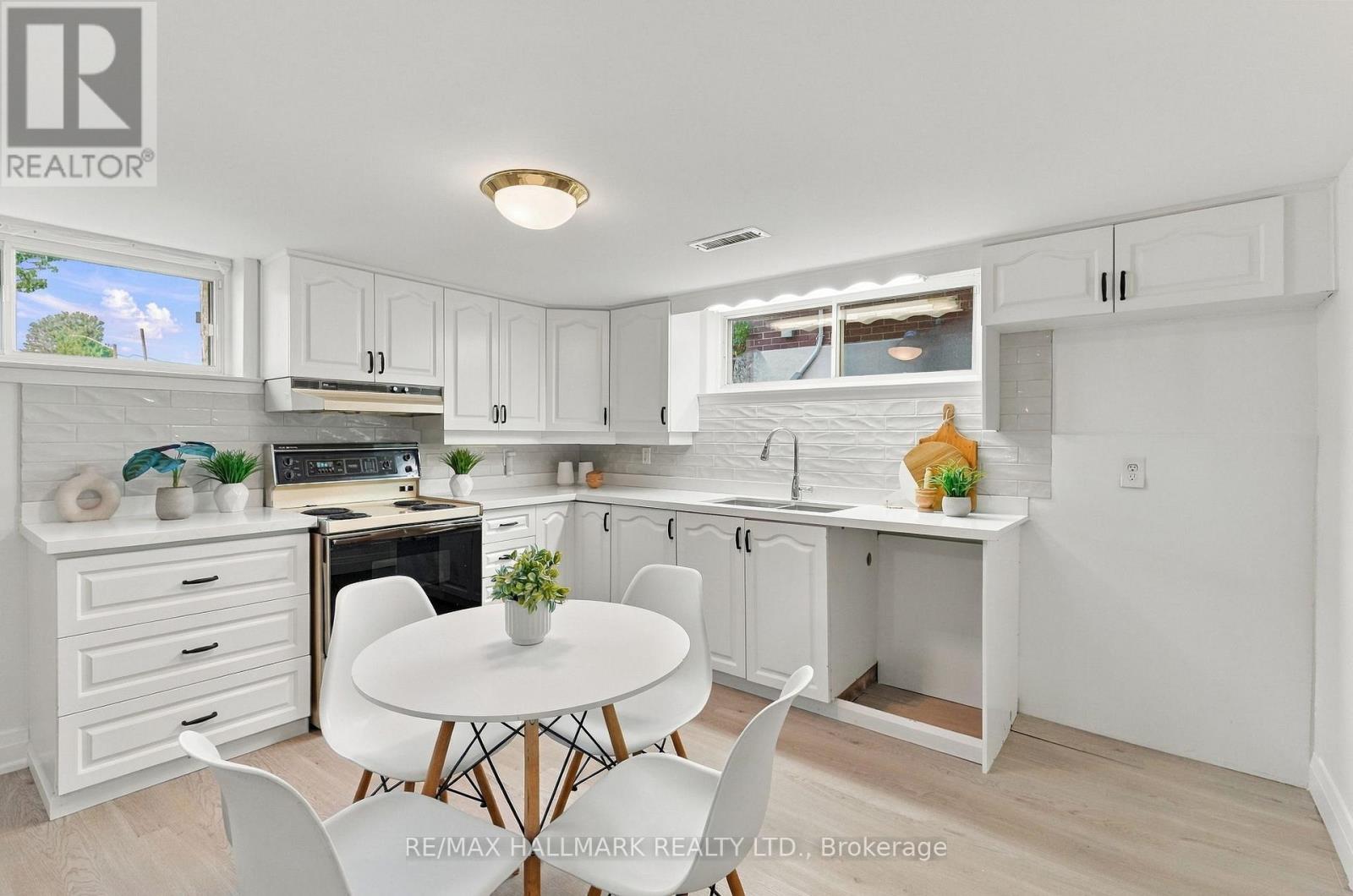 29 Willowbrook Road Property Photo 23