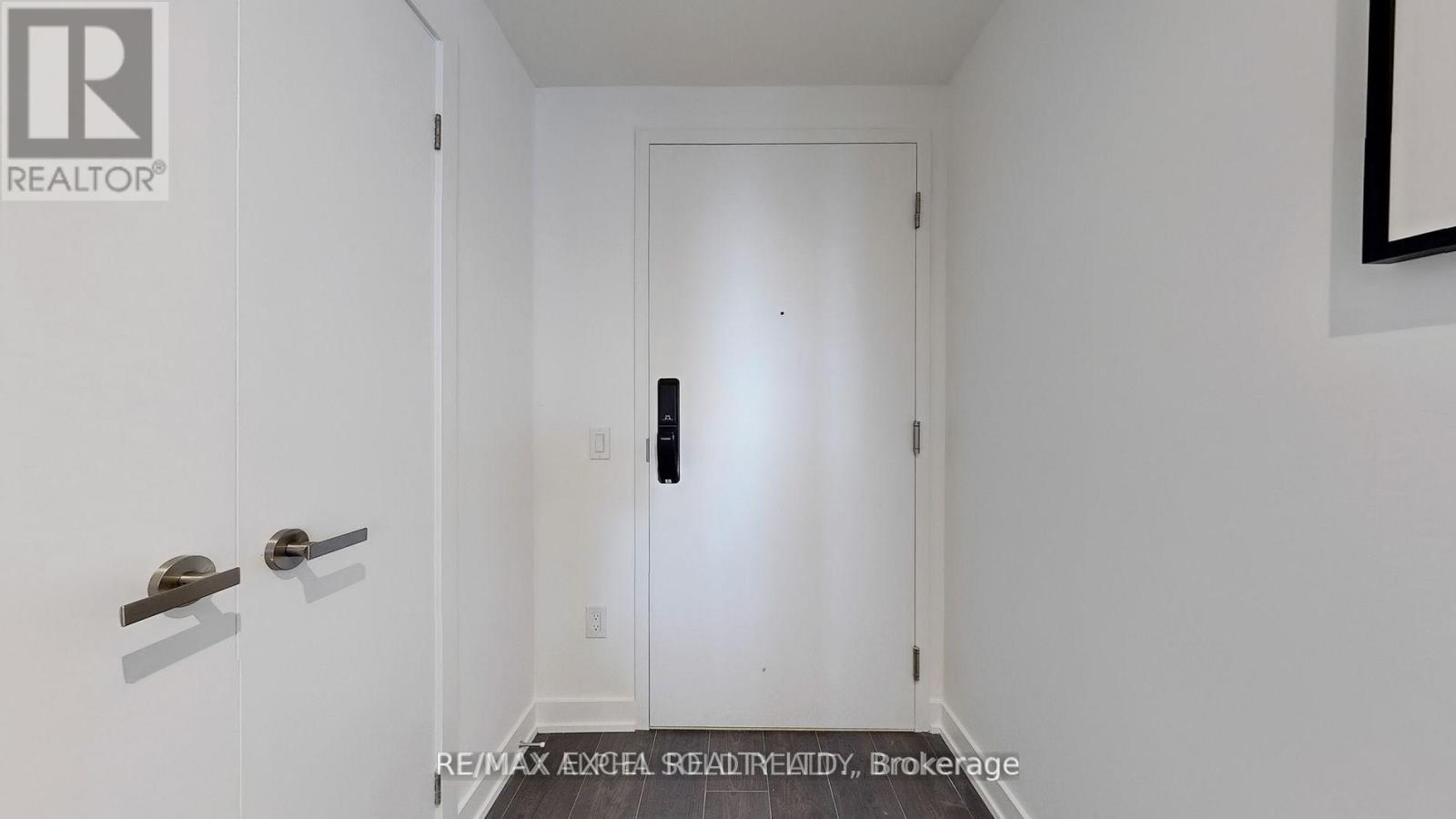 716 - 28 Ann Street Property Photo 10