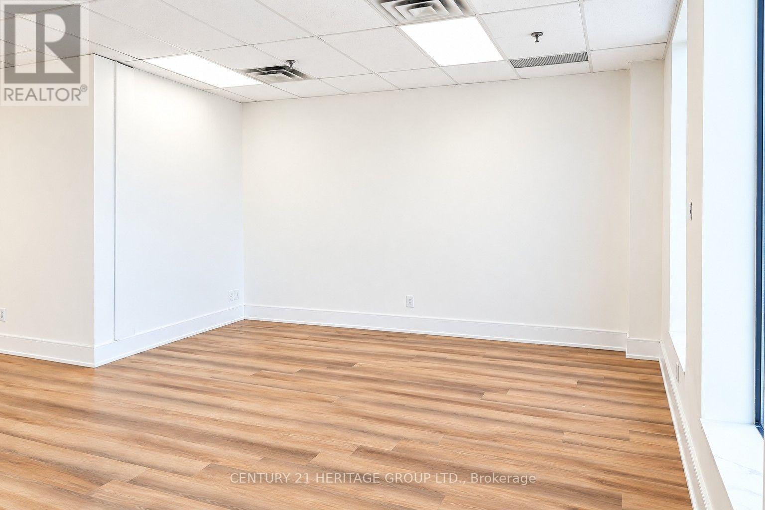 199 - 4544 Dufferin Street Property Photo 7