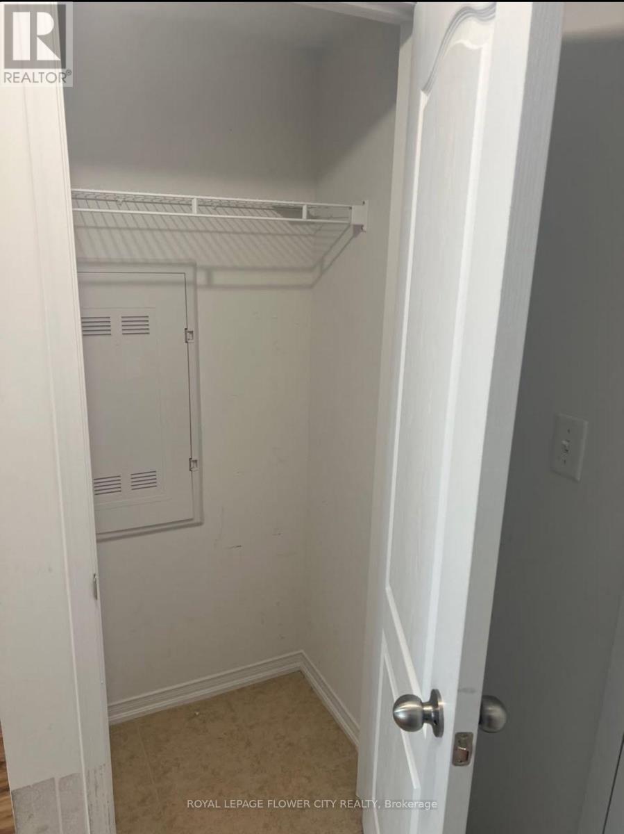 9 - 2488 Post Road Property Photo 15