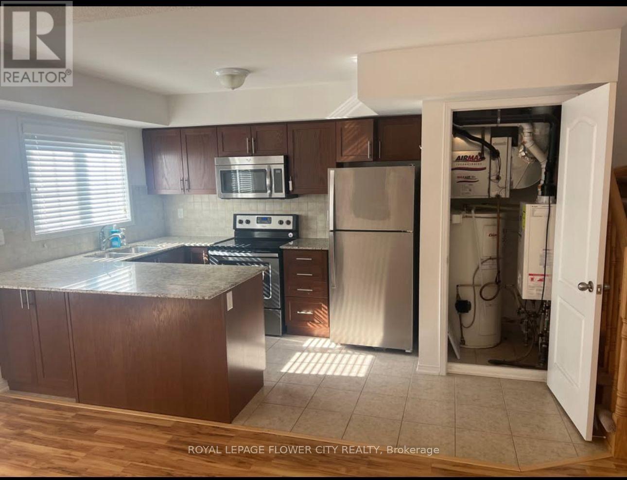 9 - 2488 Post Road Property Photo 16