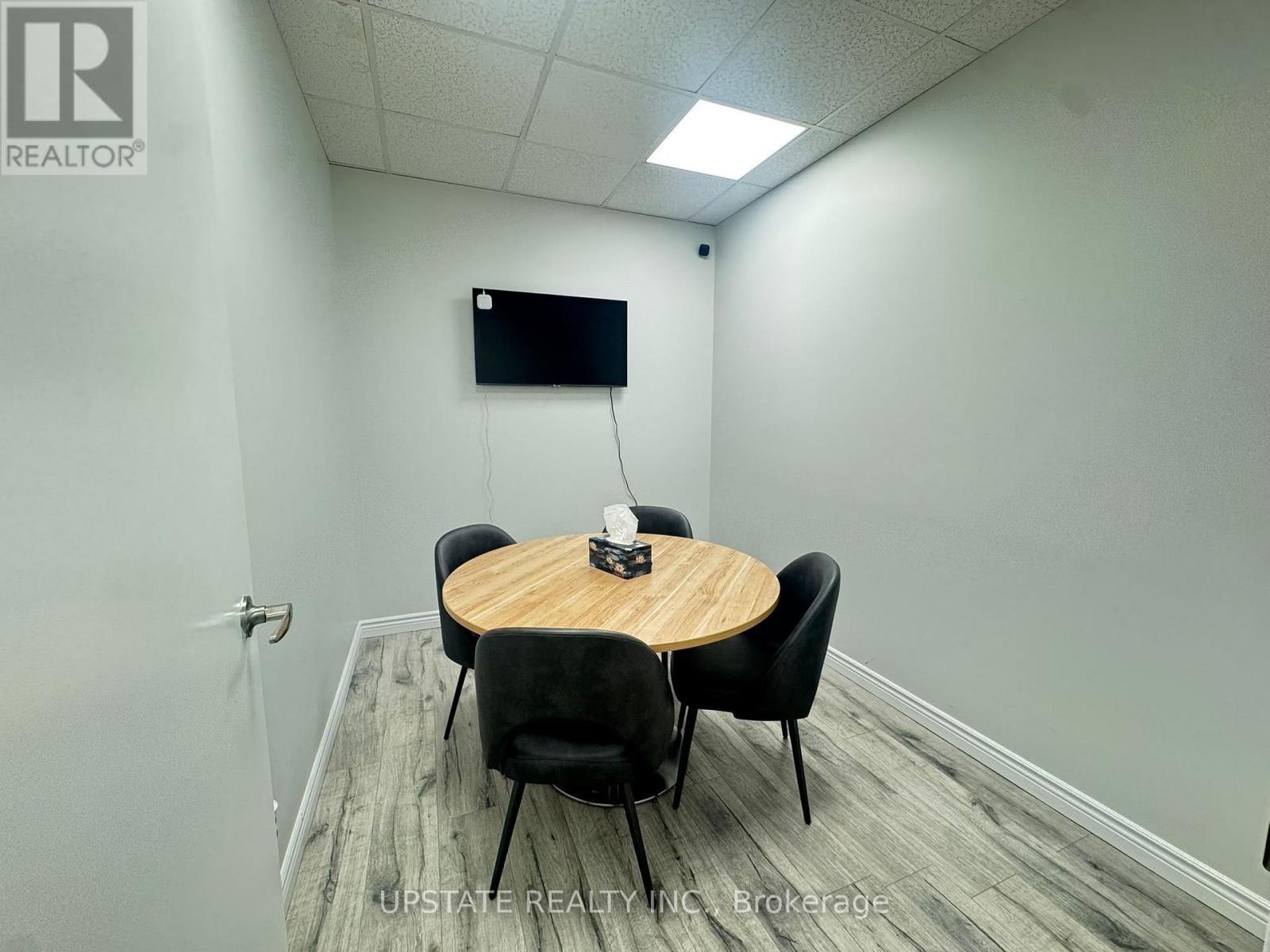 605 - 2250 Bovaird Drive E Property Photo 5