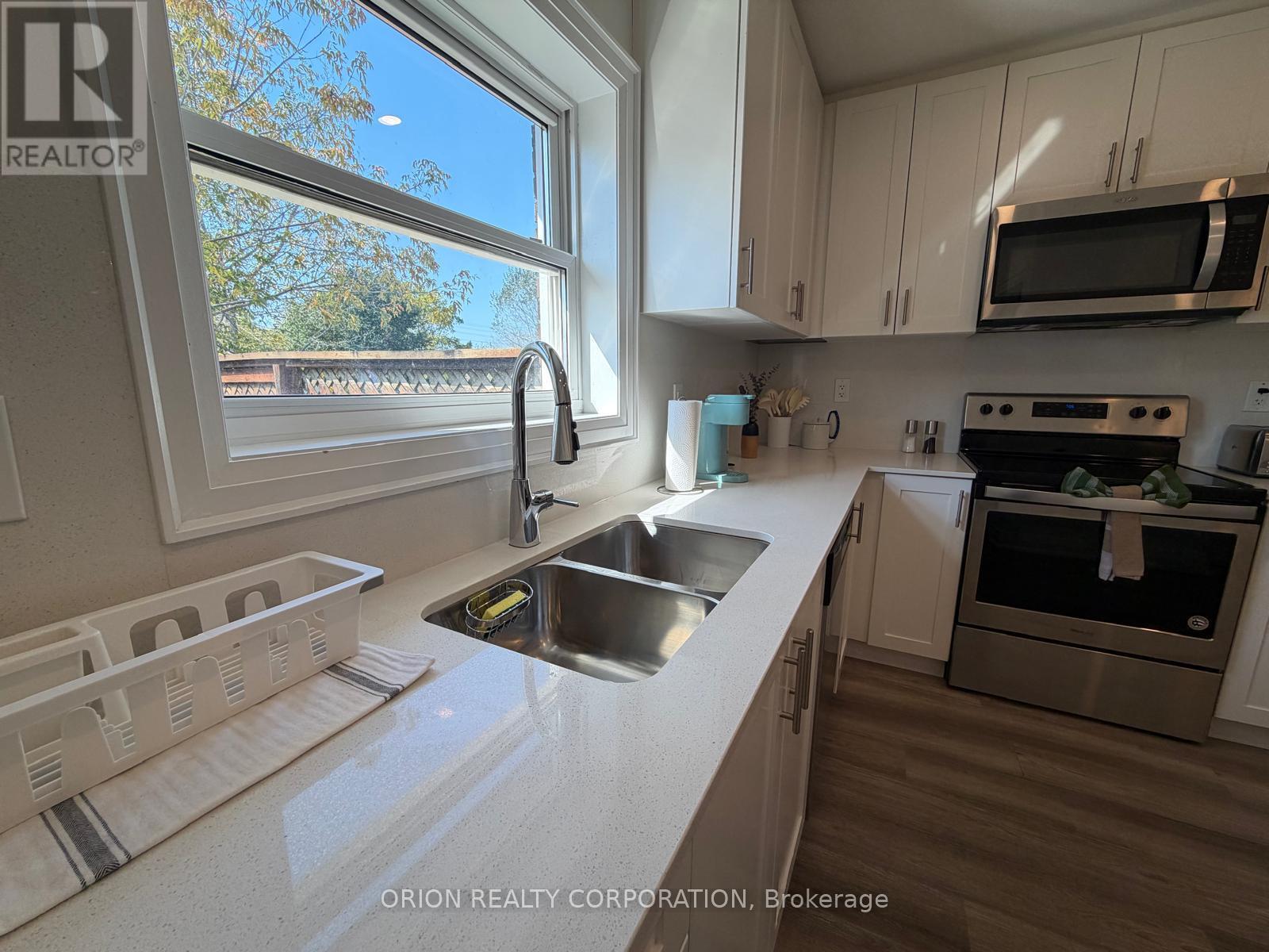 1016 Haig Boulevard Property Photo 14