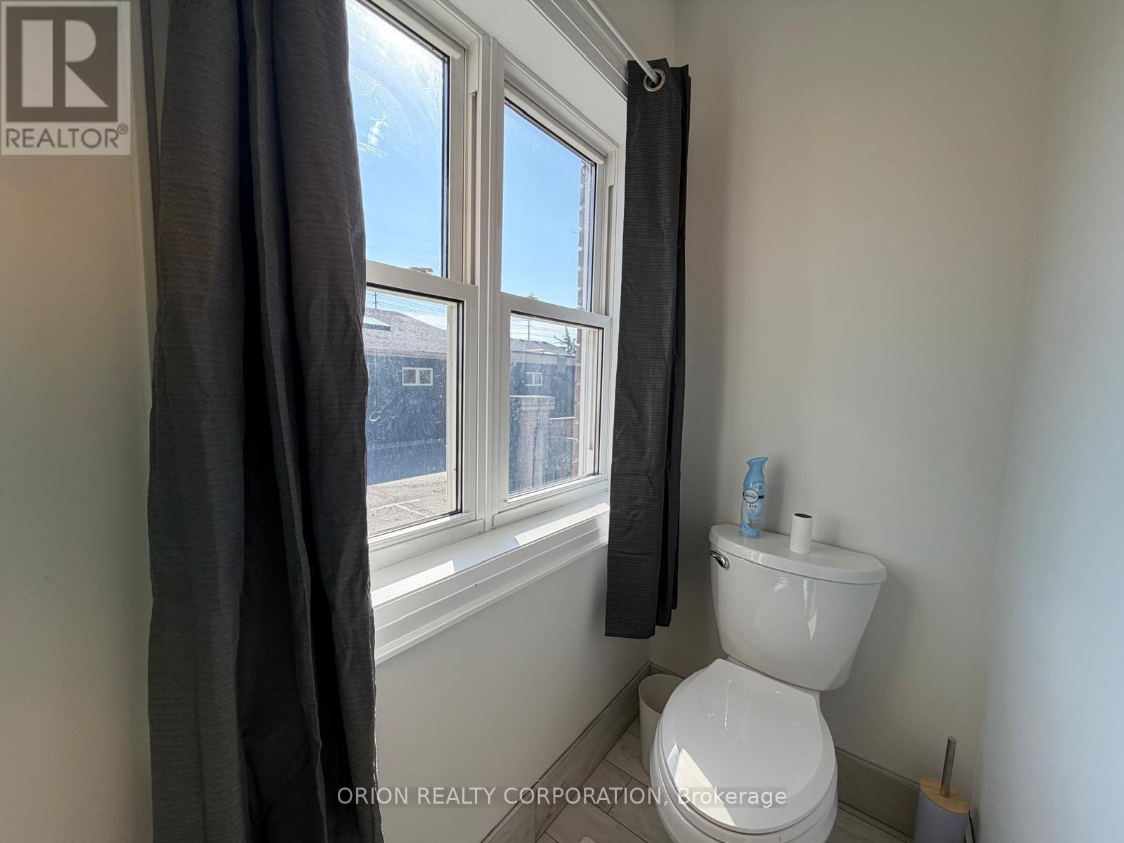 1016 Haig Boulevard Property Photo 29