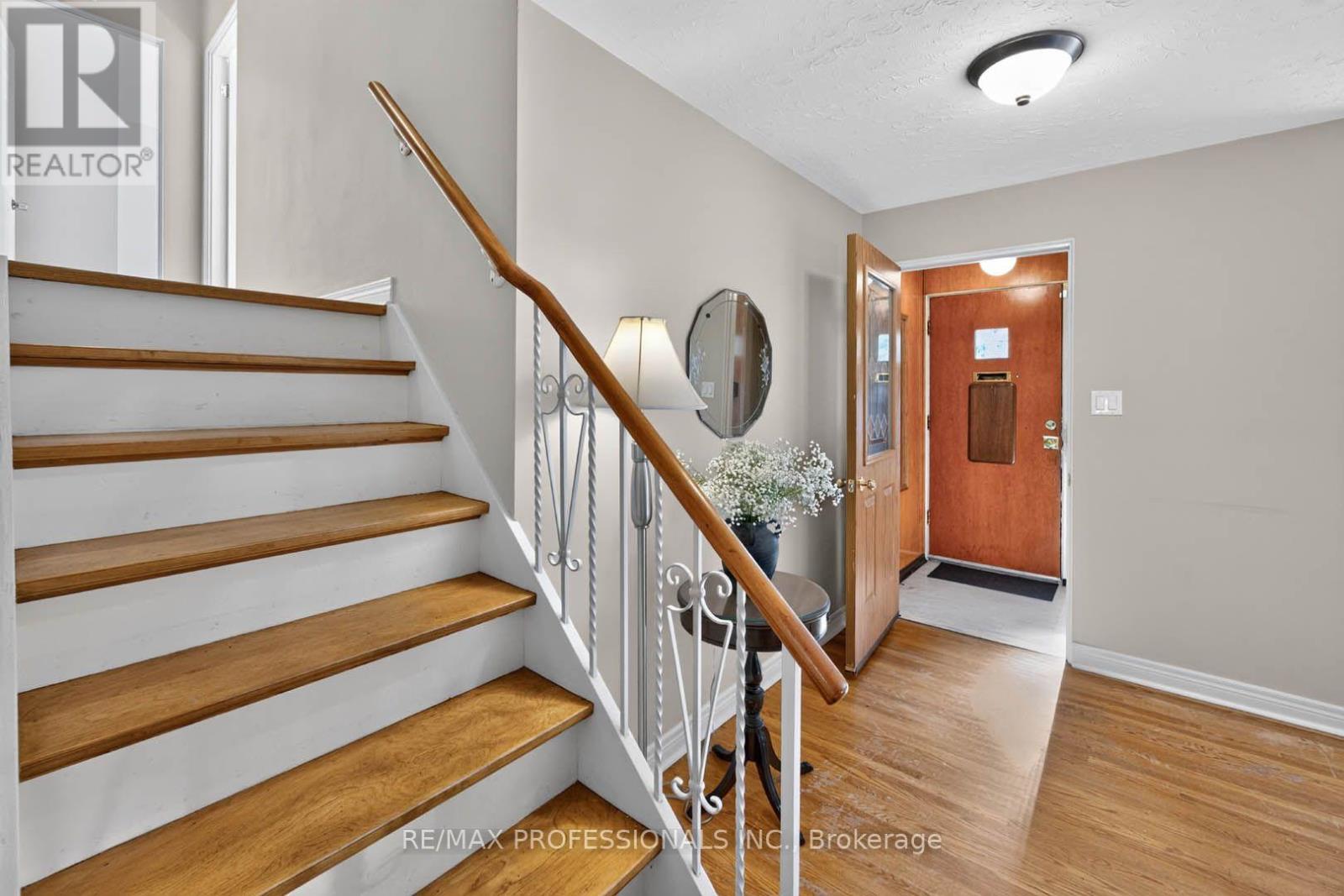 2467 Edenhurst Drive Property Photo 13