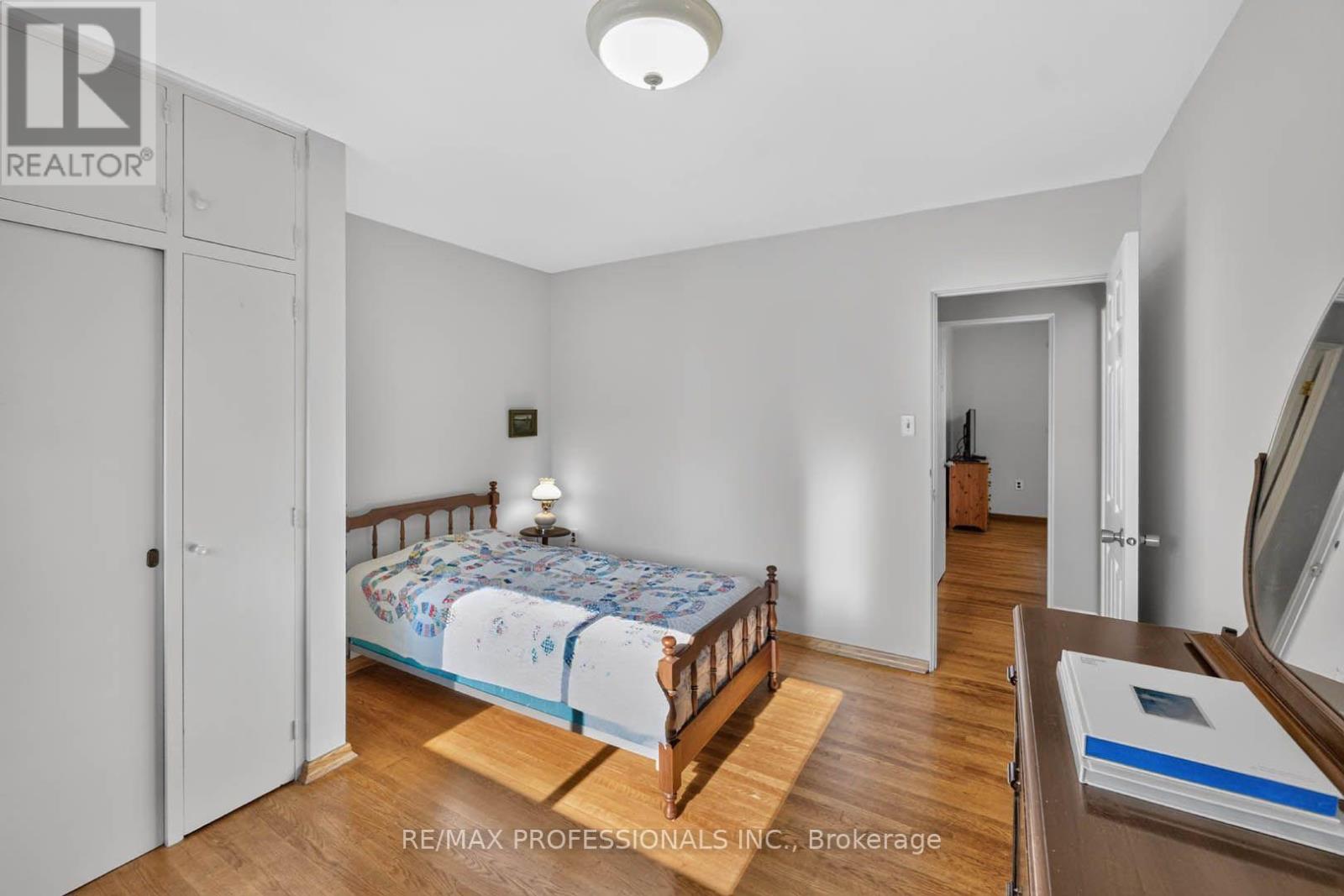 2467 Edenhurst Drive Property Photo 17