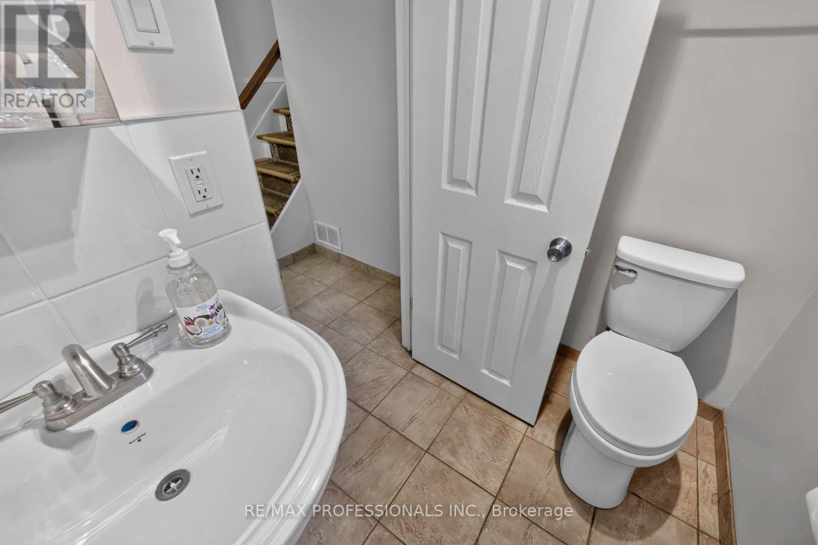 2467 Edenhurst Drive Property Photo 25