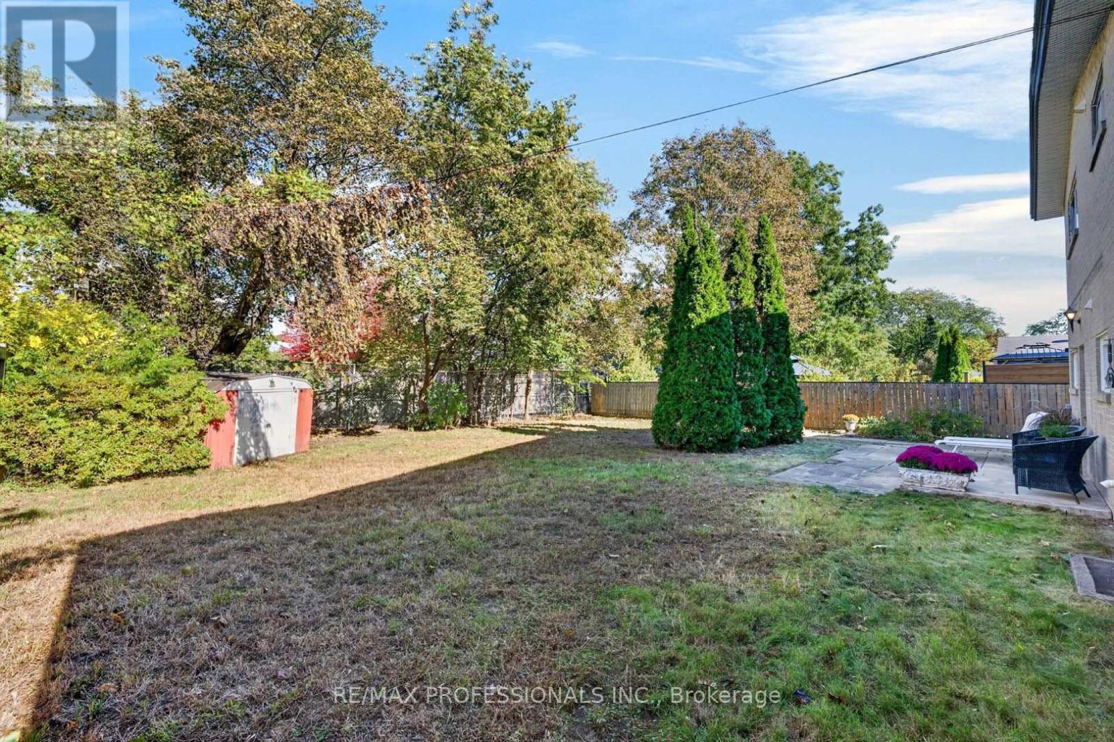 2467 Edenhurst Drive Property Photo 33